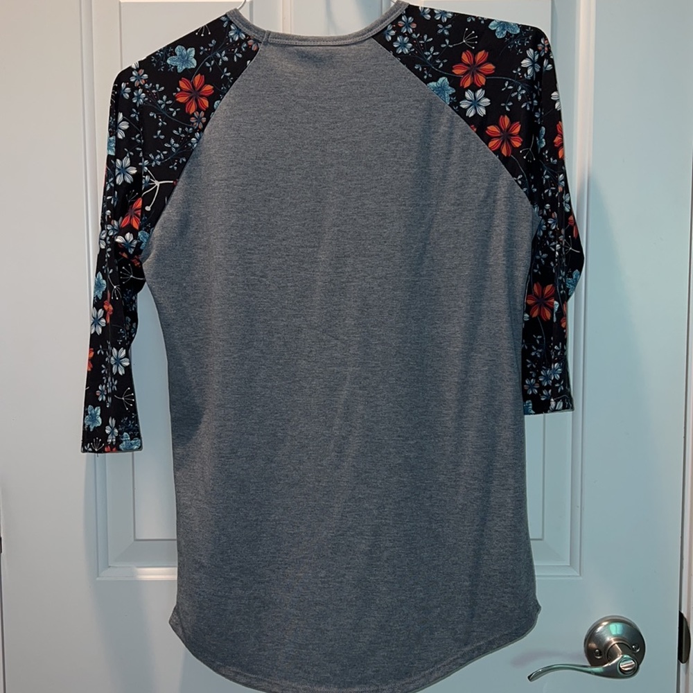 Womens Lularoe XS Randy Raglan tee. - Picture 4 of 7